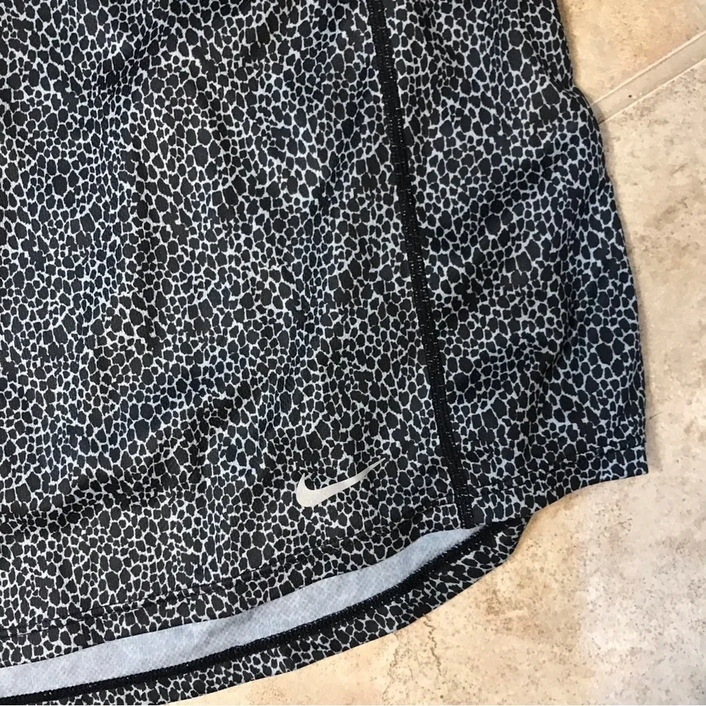 👟NIKE DRI FIT Tank